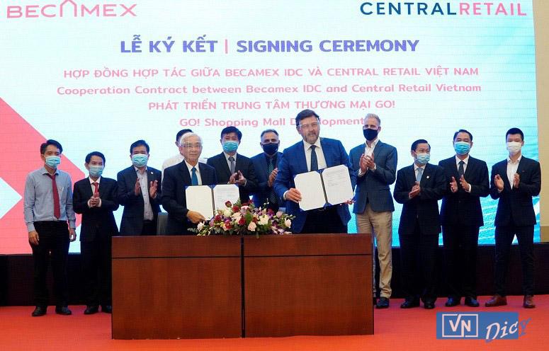 Lãnh đạo Tổng công ty Becamex IDC và Tập đoàn Central Retail Vietnam tại lễ ký kết hợp tác