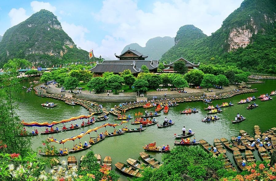 “Festival Tràng An kết nối di sản – Ninh Bình năm 2022” được tổ chức với kỳ vọng trở thành thương hiệu của tỉnh Ninh Bình. Ảnh: NT