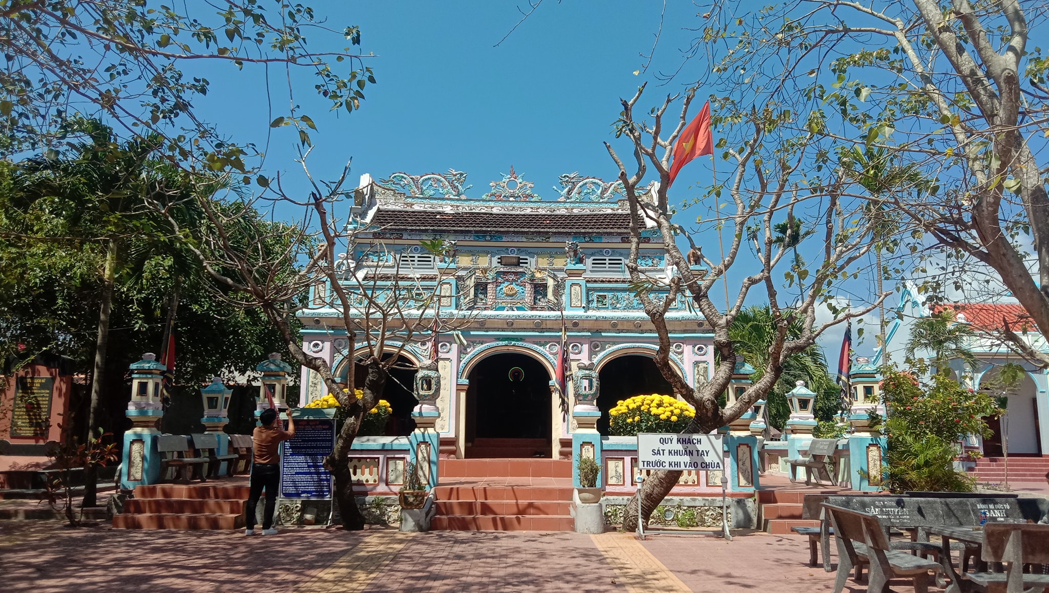 Chùa Bà - Nước Mặn