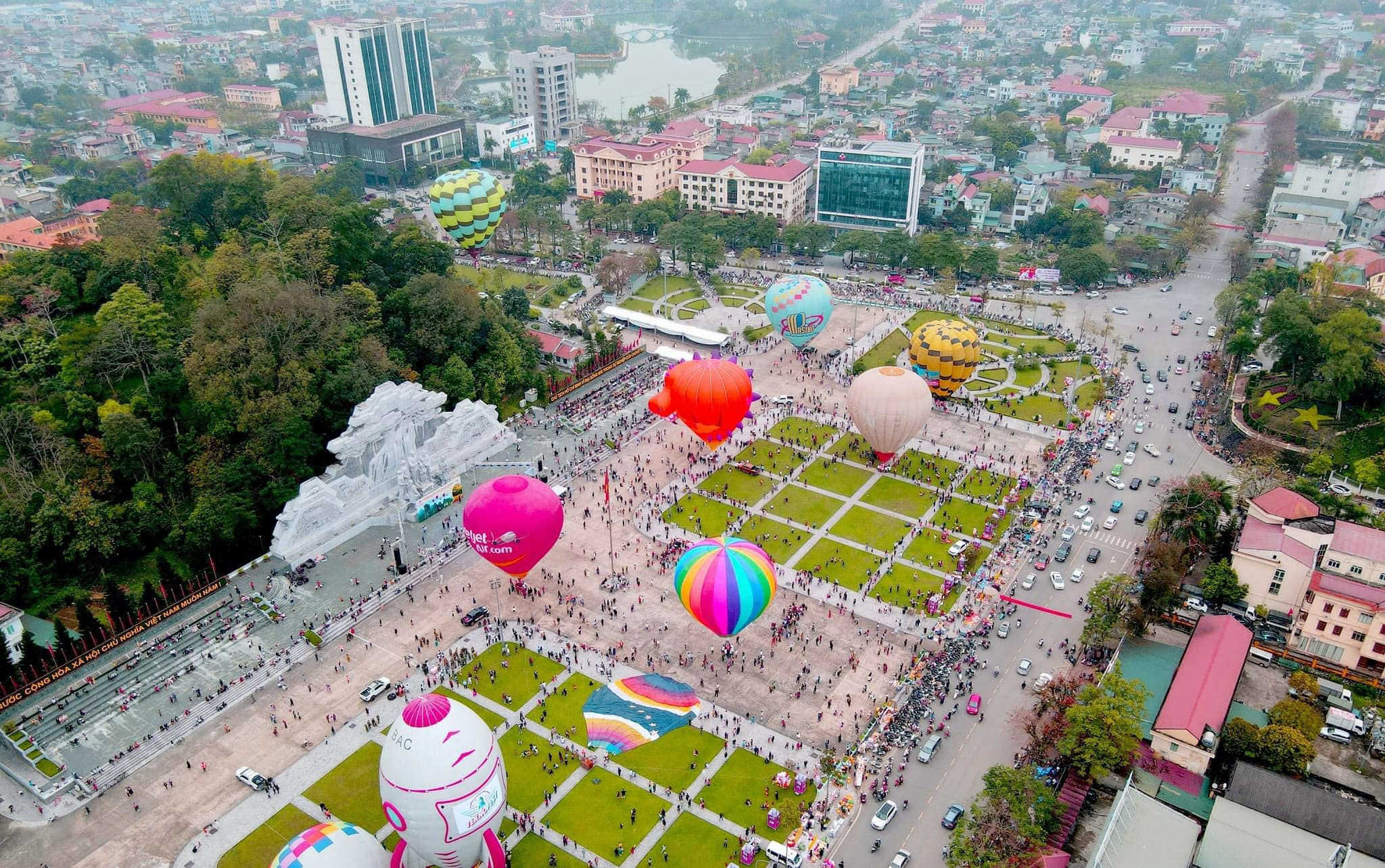 Lễ hội kinh khí cầu tở chức tại thành phố Tuyên Quang