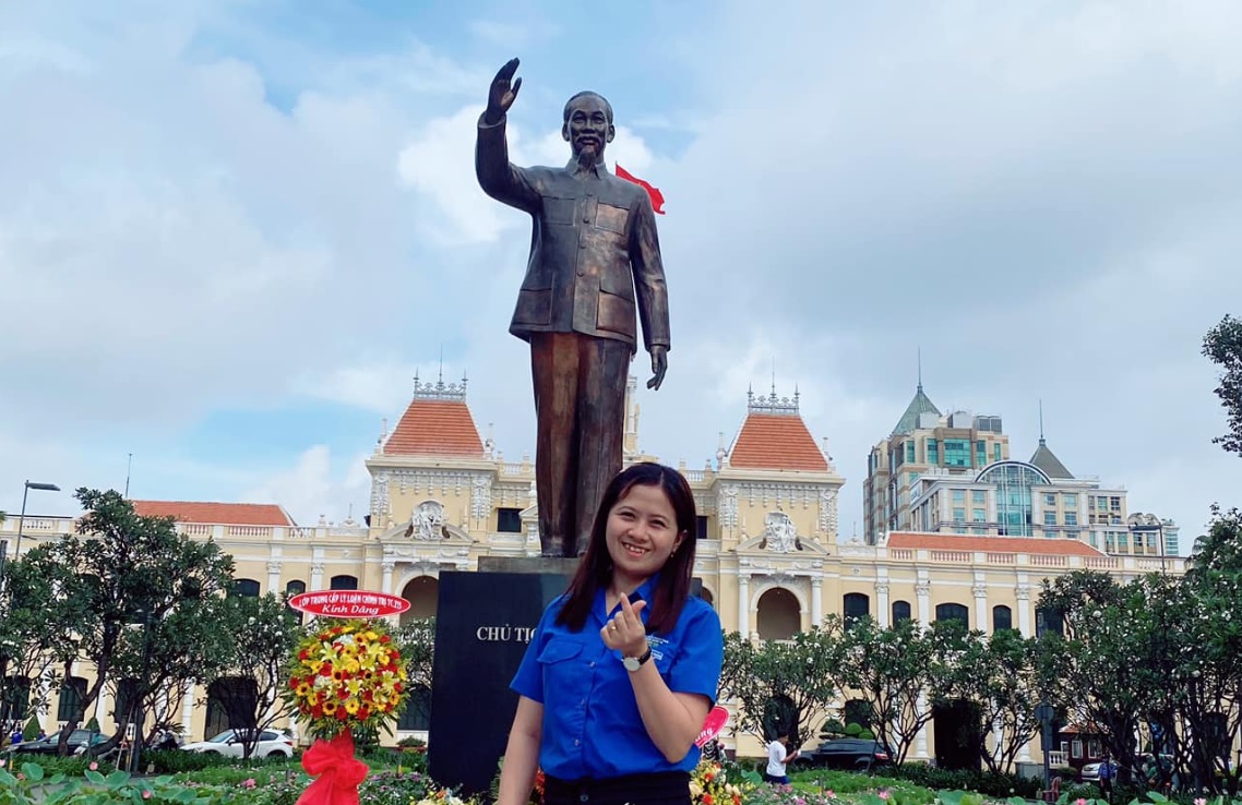 Tượng đài Hồ Chí Minh mới được khánh thành