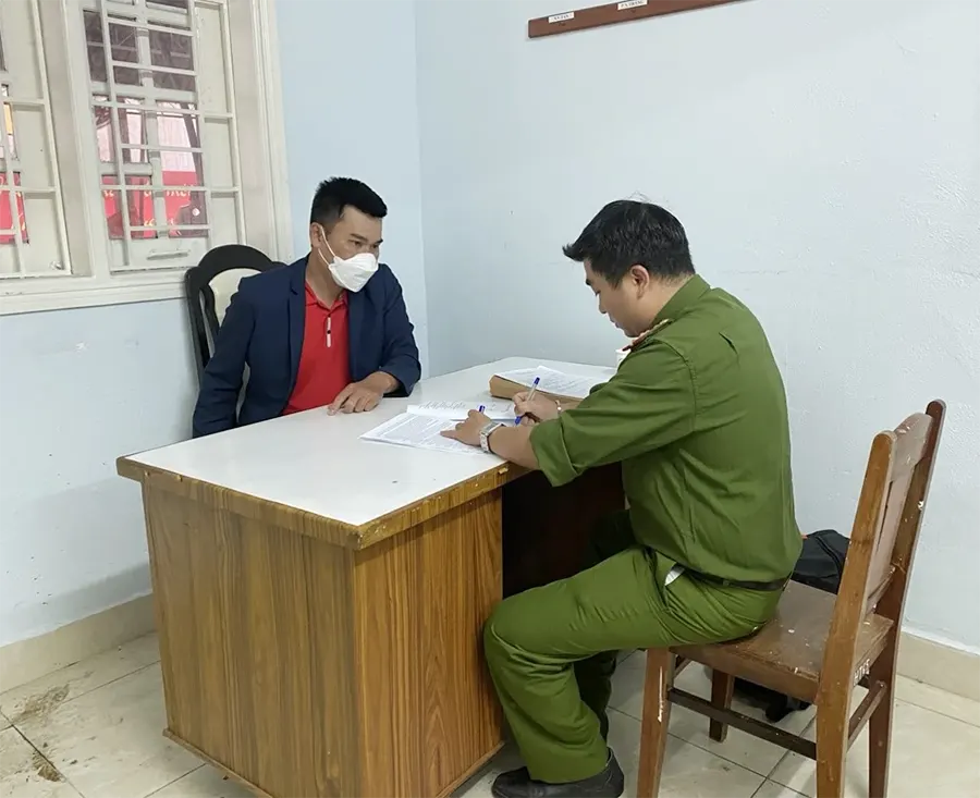 Nguyễn Chí Học tại thời điểm bị khởi tố, tạm giam. Ảnh : Báo Thanh Niên